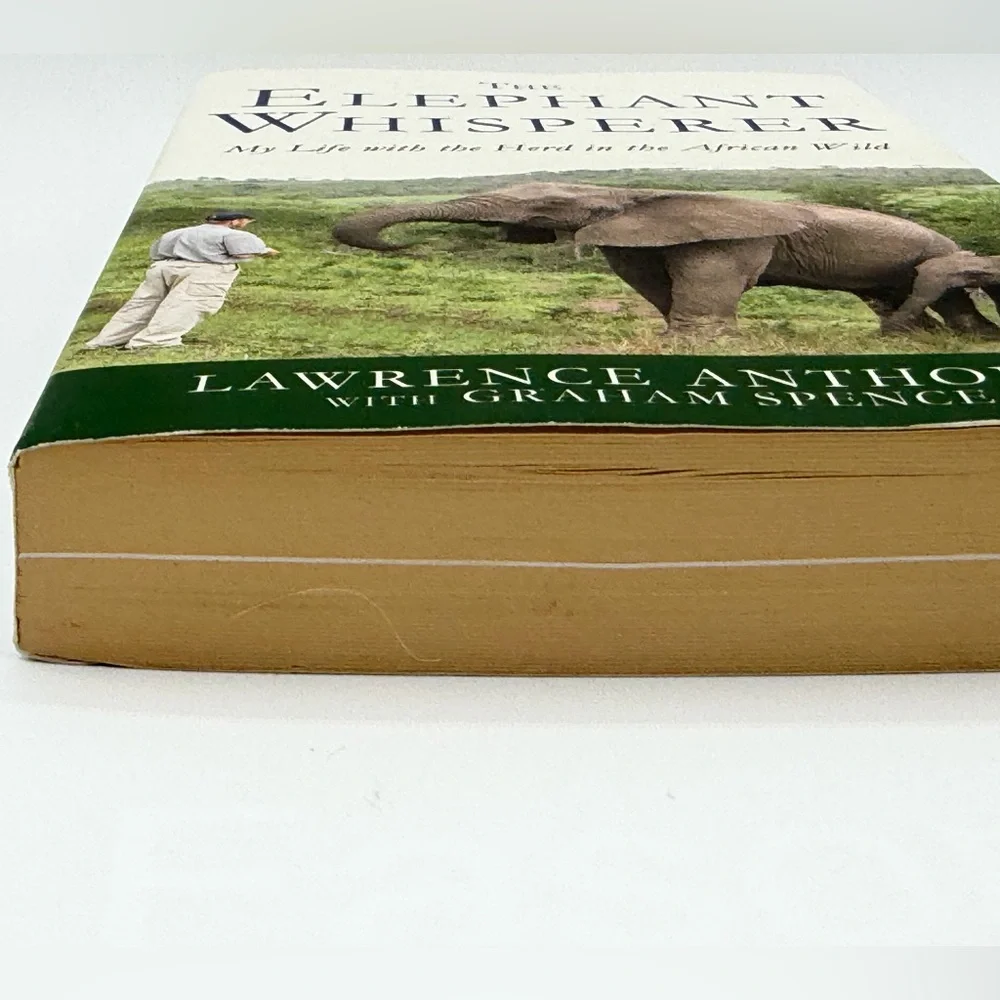 The Elephant Whisperer: My Life With The Herd In The African Wild (Paperback)